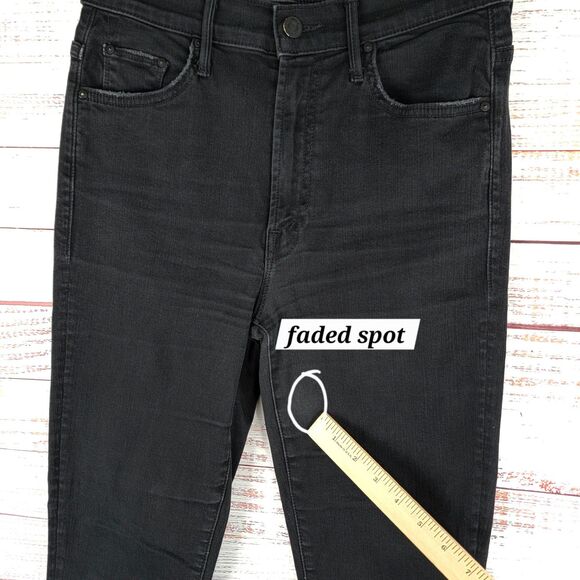 Mother Women's 27 x 26 The Insider Crop Step Fray Jeans Black Not Guilty Boho - Picture 4 of 12